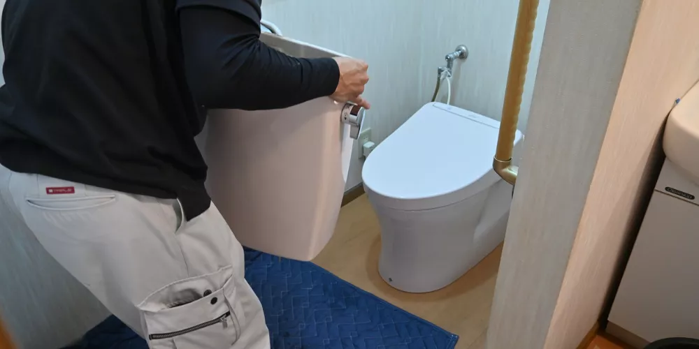 How Much Does a Plumber Cost to Install a Toilet?
