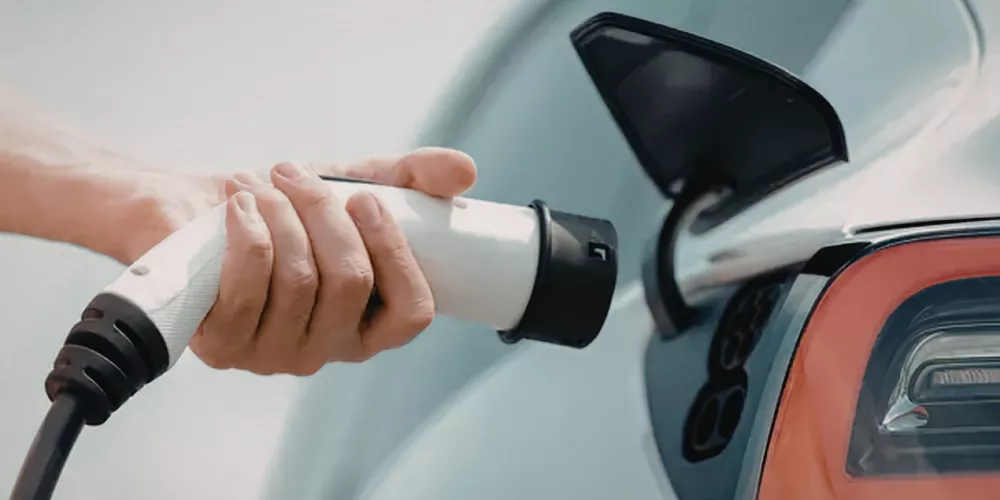 Warning Signs Your Battery or Charger Is Failing